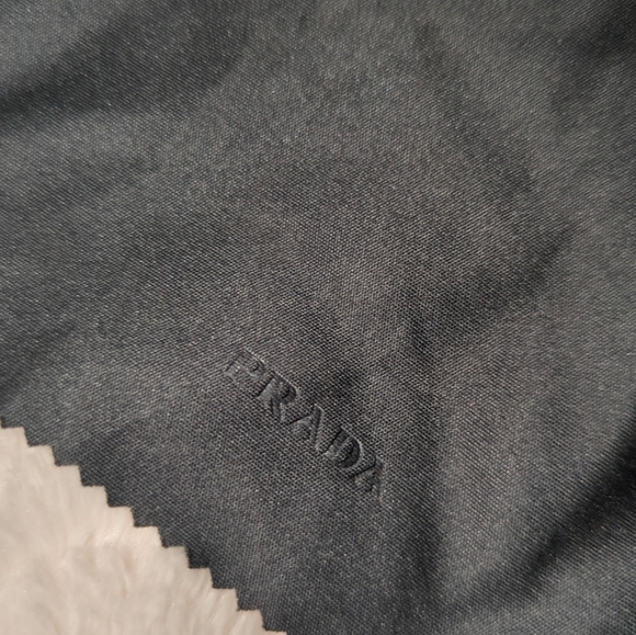 Prada Sunglasses With Case and Dust Cloth - Picture 10 of 12